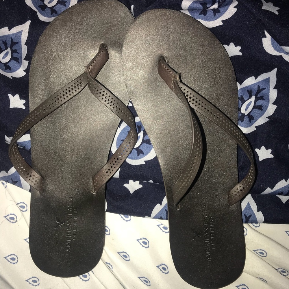 American eagle sandals